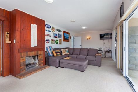 Photo of property in 300 Port Road, Whangamata, 3620