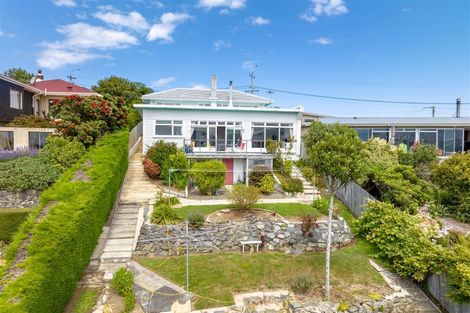 Photo of property in 121 Larnach Road, Vauxhall, Dunedin, 9013