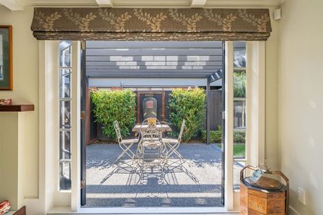 Photo of property in 33 Saint Columbans Grove, Boulcott, Lower Hutt, 5010