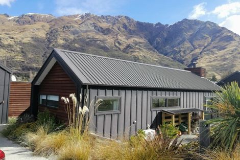 Photo of property in 3 Kincaid Place, Arthurs Point, Queenstown, 9371