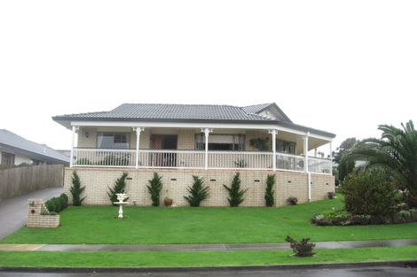 Photo of property in 8 Menen Place, Manurewa, Auckland, 2105