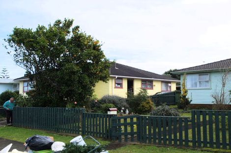 Photo of property in 14 Lachlan Place, Favona, Auckland, 2024