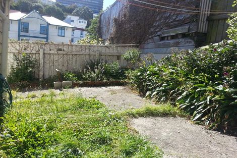 Photo of property in 36 Macdonald Crescent, Te Aro, Wellington, 6011