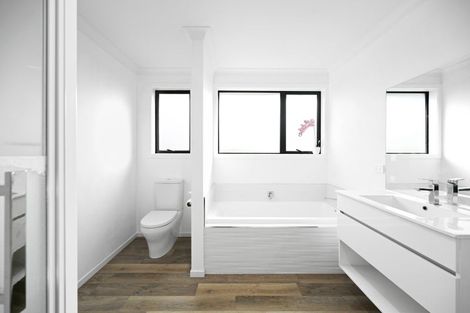 Photo of property in 41 North Ridge Drive, Rototuna North, Hamilton, 3210