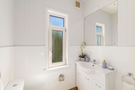 Photo of property in 41 Marriotts Road, North New Brighton, Christchurch, 8083