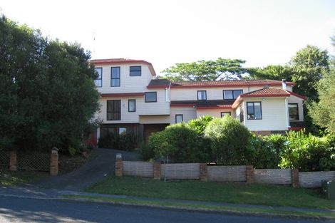 Photo of property in 2/30 Redwing Street, Browns Bay, Auckland, 0630