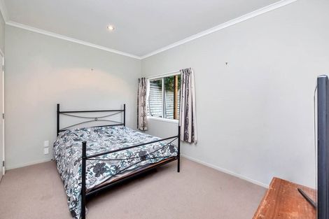Photo of property in 11 Mural Place, Greenhithe, Auckland, 0632