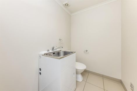 Photo of property in 37 The Track, Takanini, 2112