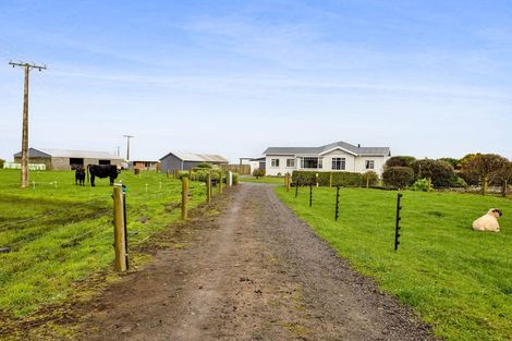 Photo of property in 22 Batten Road, Okaiawa, Hawera, 4671