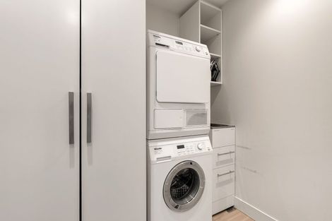 Photo of property in Clyde Quay Wharf, 3d/1 Clyde Quay Wharf, Te Aro, Wellington, 6011