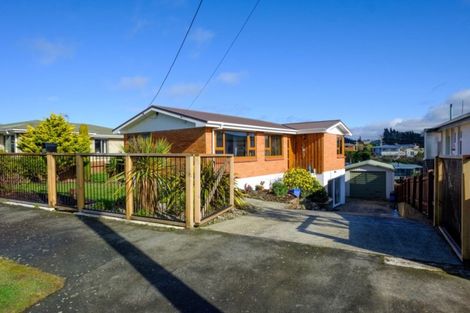 Photo of property in 52 Elwyn Crescent, Green Island, Dunedin, 9018