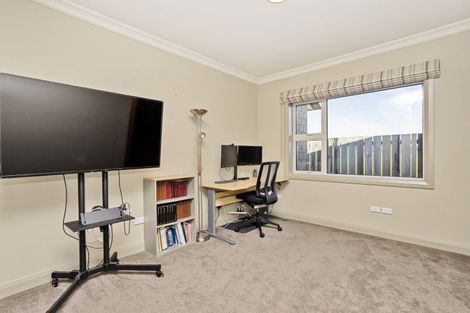 Photo of property in 9 Barker Place, Waikiwi, Invercargill, 9810