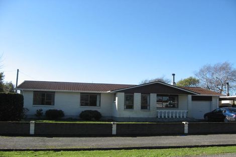 Photo of property in 32 Victoria Street, Carterton, 5713