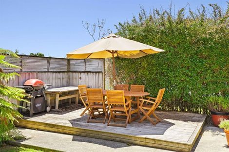 Photo of property in 2/111 Taikata Road, Te Atatu Peninsula, Auckland, 0610