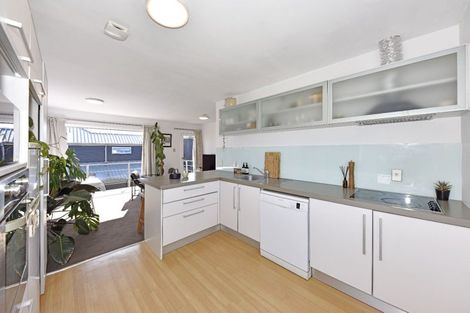 Photo of property in 4/262 Stanmore Road, Richmond, Christchurch, 8013