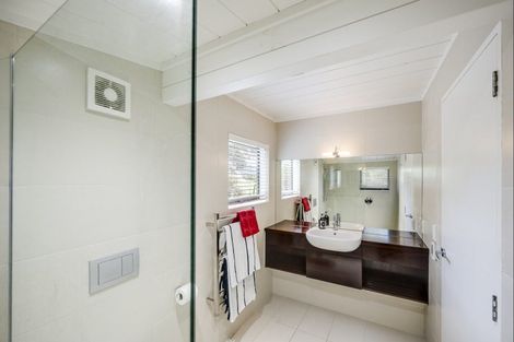 Photo of property in 224 Harper Road, Waimarama, 4294