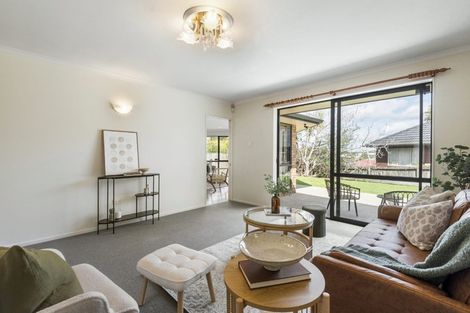 Photo of property in 29 Hugh Green Drive, Pinehill, Auckland, 0632