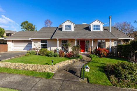 Photo of property in 16 Huia Street, Waikawa, Picton, 7220