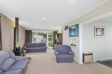 Photo of property in 1/94 Dowse Drive, Maungaraki, Lower Hutt, 5010