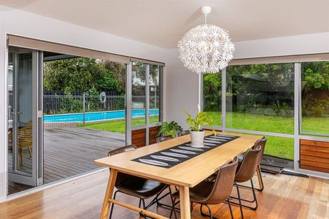 Photo of property in 43a Rock Isle Road, Torbay, Auckland, 0630