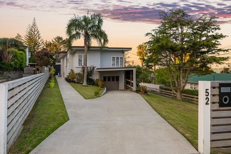 Photo of property in 52 Totara Road, Te Atatu Peninsula, Auckland, 0610