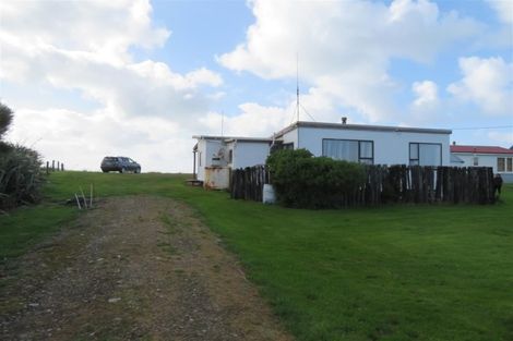 Photo of property in 493 Waikawa-curio Bay Road, Curio Bay, Tokanui, 9884