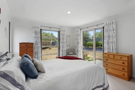 Photo of property in 160b One Tree Point Road, One Tree Point, 0118