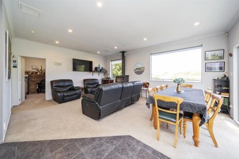 Photo of property in 48 Kawei Road, Ohawe, Hawera, 4671