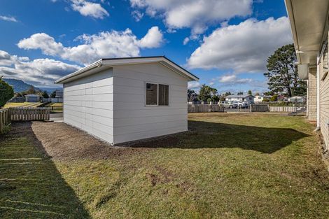 Photo of property in 10 Karamu Place, Ohakune, 4625