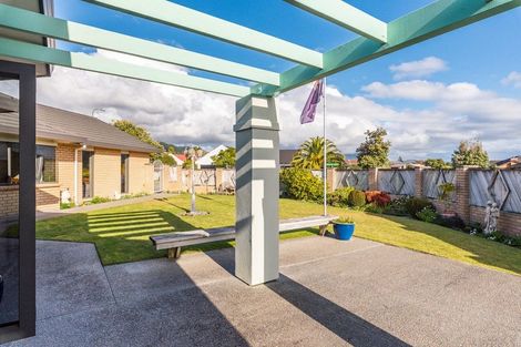 Photo of property in 1 Quadrant Heights, Paraparaumu, 5032