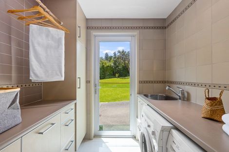 Photo of property in 42a Tindalls Bay Road, Tindalls Beach, Whangaparaoa, 0930