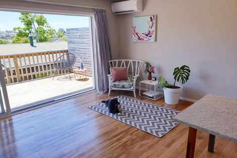 Photo of property in 2/22 Woodside Avenue, Northcote, Auckland, 0627
