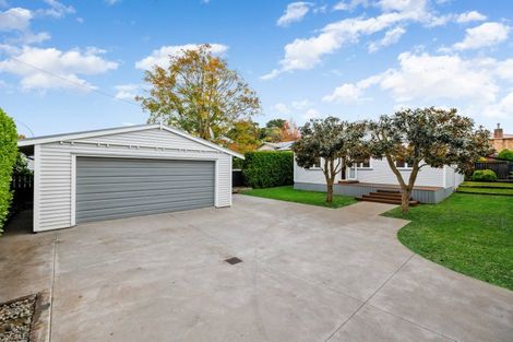 Photo of property in 132 Forest Lake Road, Forest Lake, Hamilton, 3200