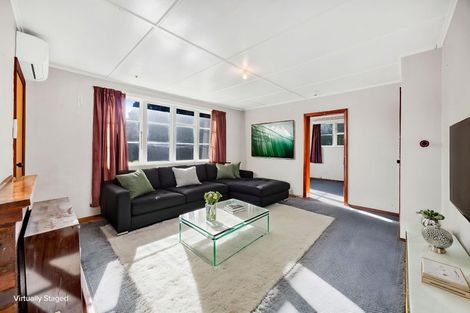 Photo of property in 3 Dixon Avenue, Hawera, 4610