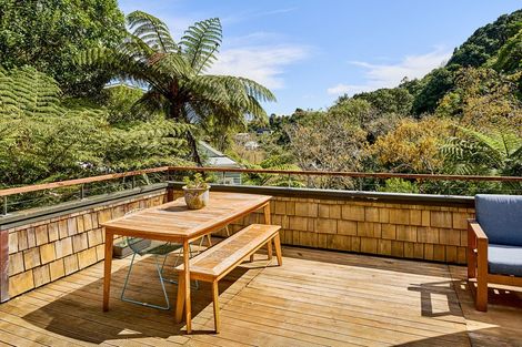 Photo of property in 1a Waitohu Road, York Bay, Lower Hutt, 5013
