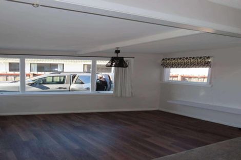 Photo of property in 220 Beach Road, North New Brighton, Christchurch, 8083