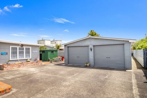 Photo of property in 1 Gunn Street, Gonville, Whanganui, 4501
