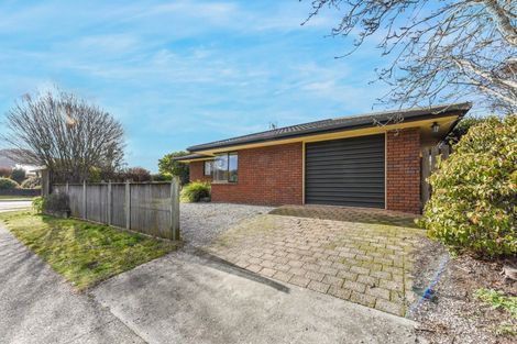 Photo of property in 2 Harcourt Place, Wakefield, 7025