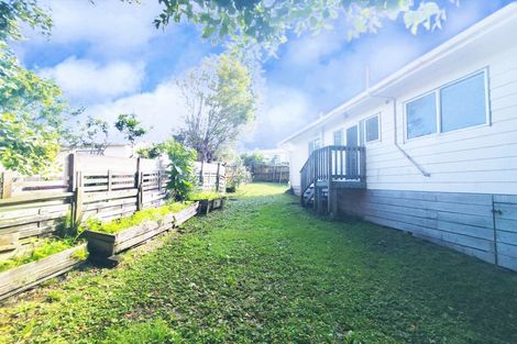 Photo of property in 72a Astley Avenue, New Lynn, Auckland, 0600
