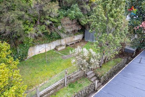 Photo of property in 41 Bird Grove, Stokes Valley, Lower Hutt, 5019