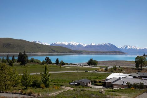Photo of property in 16 Rankin Rise, Lake Tekapo, 7999