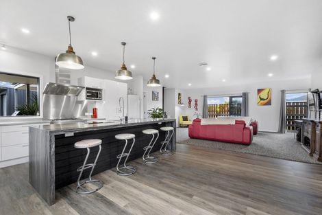 Photo of property in 133 Lisland Drive, Kinloch, Taupo, 3377