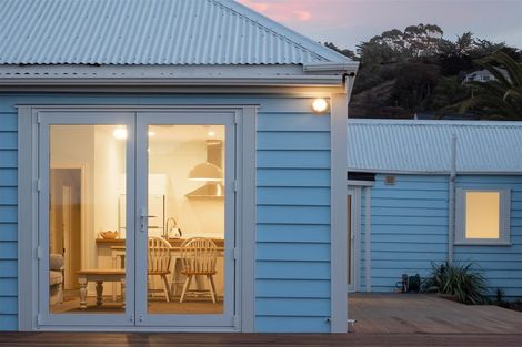 Photo of property in 16 Augusta Street, Redcliffs, Christchurch, 8081