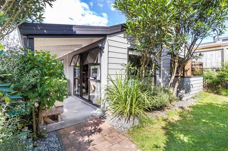 Photo of property in 2/44 Taupo View Road, Taupo, 3330