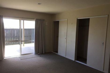 Photo of property in 12a Divich Avenue, Te Atatu South, Auckland, 0610