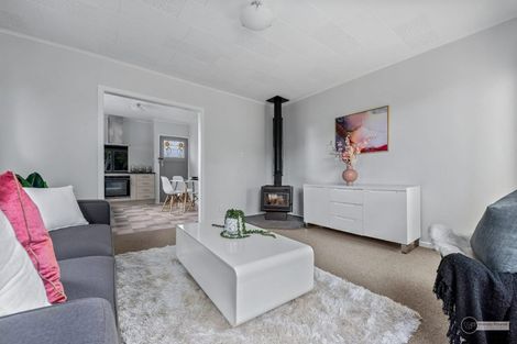 Photo of property in 2/121 Clouston Park Road, Clouston Park, Upper Hutt, 5018