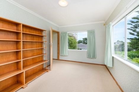Photo of property in 76 Birmingham Street, Takaro, Palmerston North, 4412