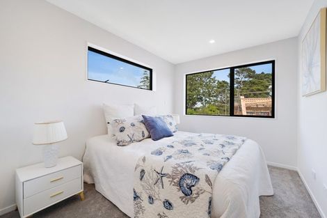Photo of property in 140a Edgewater Drive, Pakuranga, Auckland, 2010