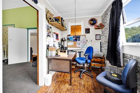 Photo of property in 77 Ngatai Street, Manaia, 4612