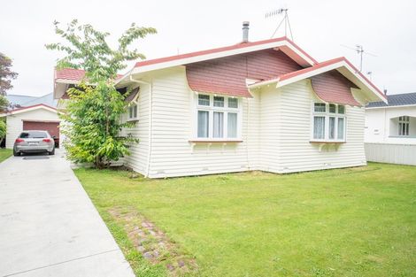 Photo of property in 19 South Street, West End, Palmerston North, 4410